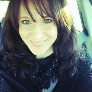 Vintage Posher, Bella